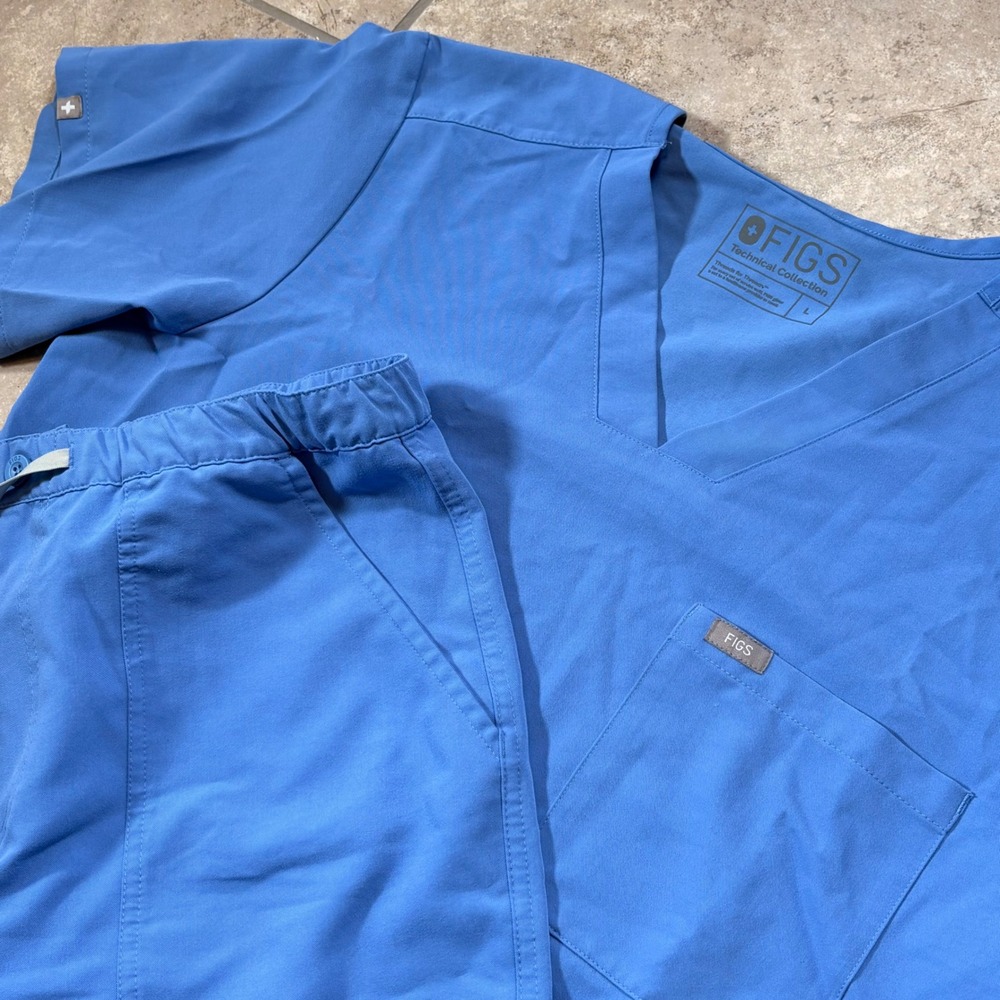 Figs Mens Scrub Set Technical Collection Blue V-Neck Top Cargo Pants TM3000 L